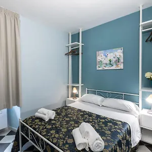 Hostel Portici Italia